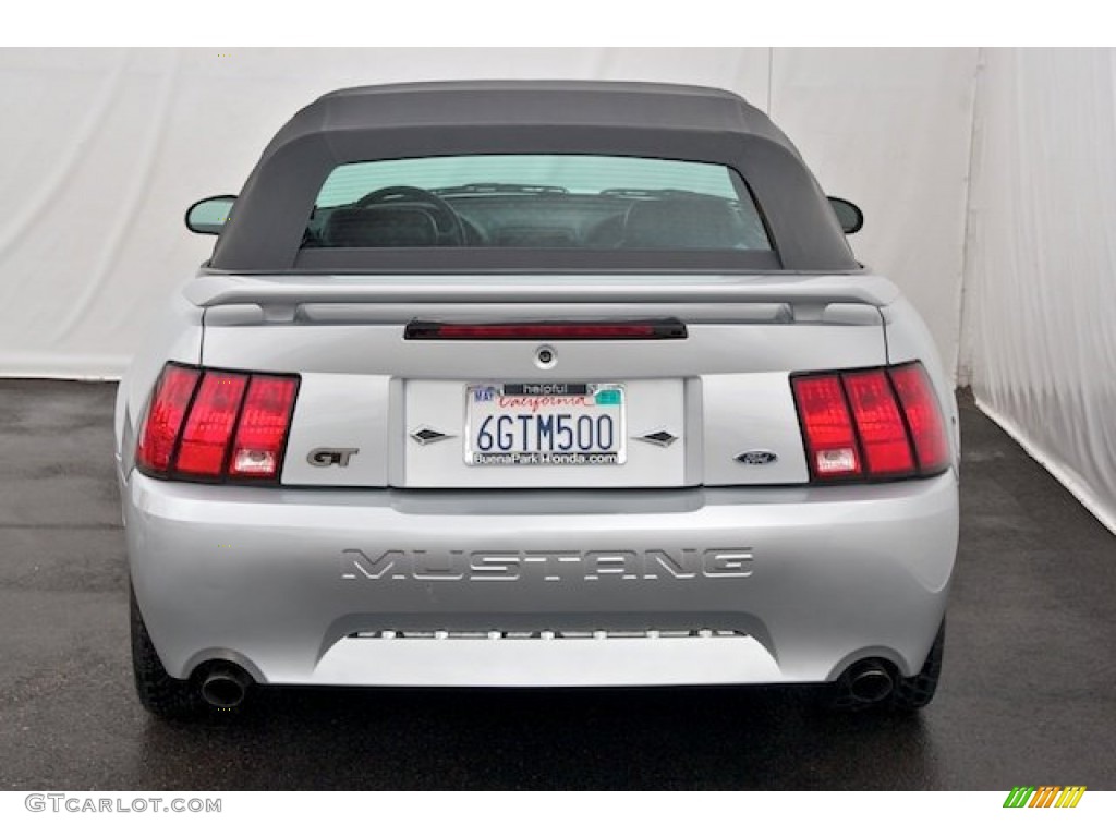 2003 Mustang GT Convertible - Silver Metallic / Dark Charcoal photo #8
