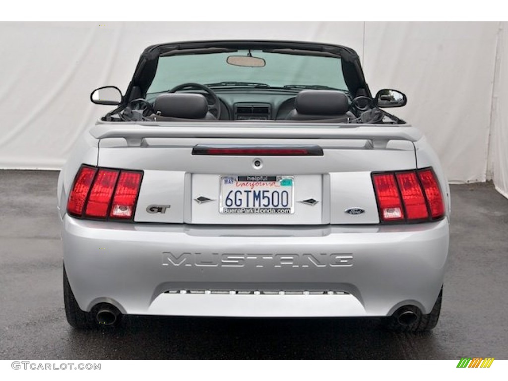 2003 Mustang GT Convertible - Silver Metallic / Dark Charcoal photo #15