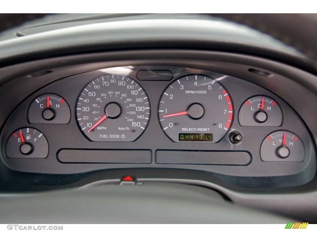 2003 Mustang GT Convertible - Silver Metallic / Dark Charcoal photo #24