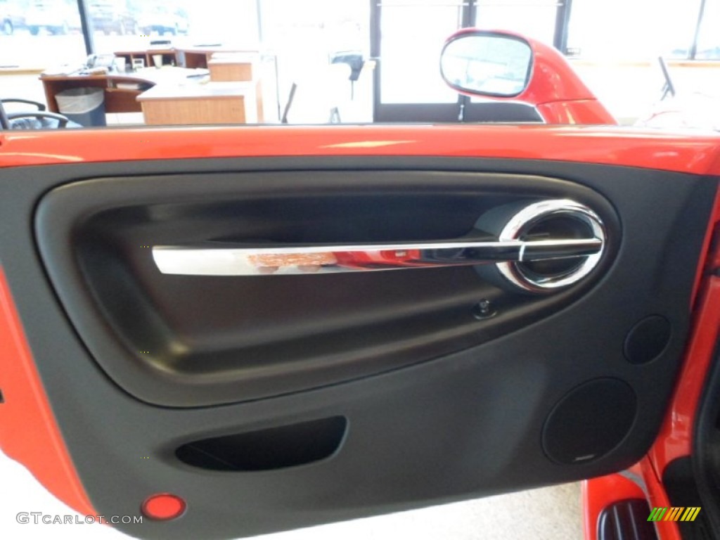 2006 Chevrolet SSR Standard SSR Model Ebony Door Panel Photo #64803081