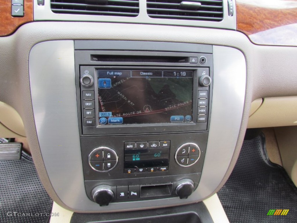 2008 GMC Yukon Hybrid Controls Photo #64807581