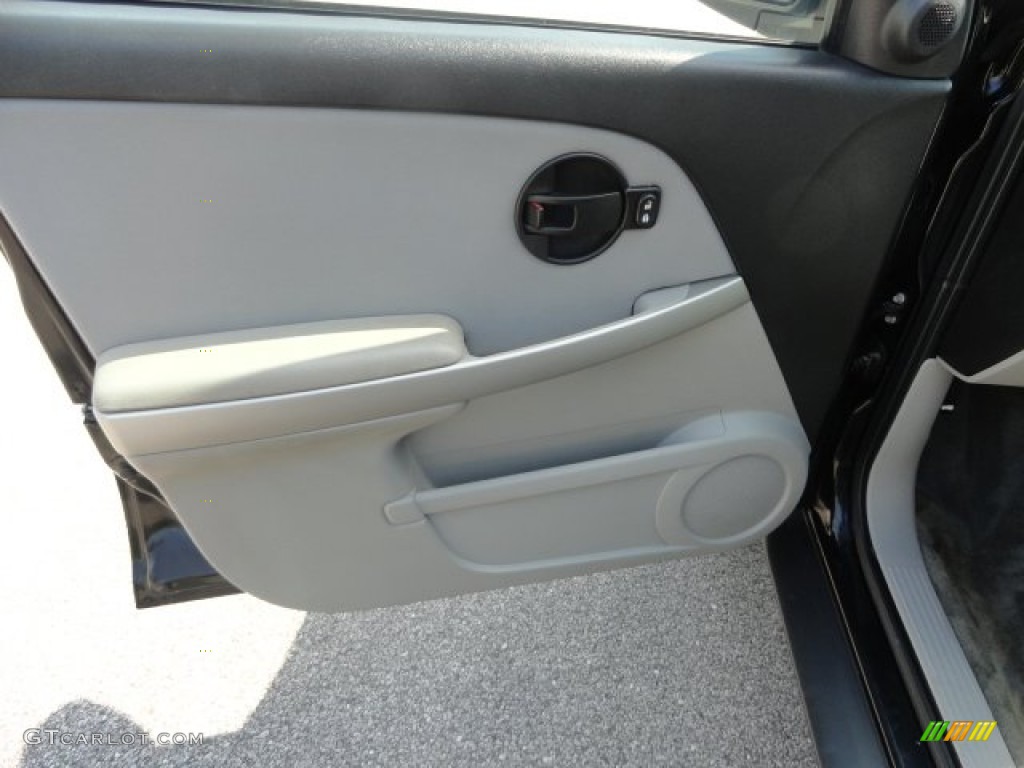2005 Equinox LS AWD - Black / Light Gray photo #6