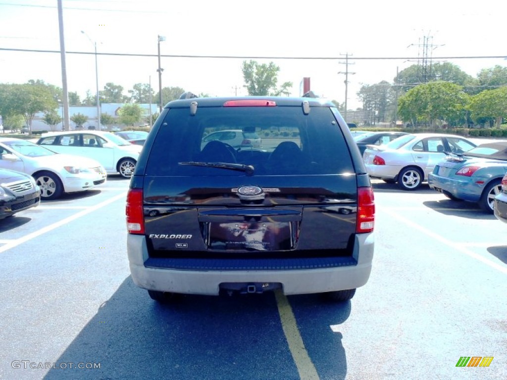 2002 Explorer XLS 4x4 - Black Clearcoat / Medium Parchment photo #4