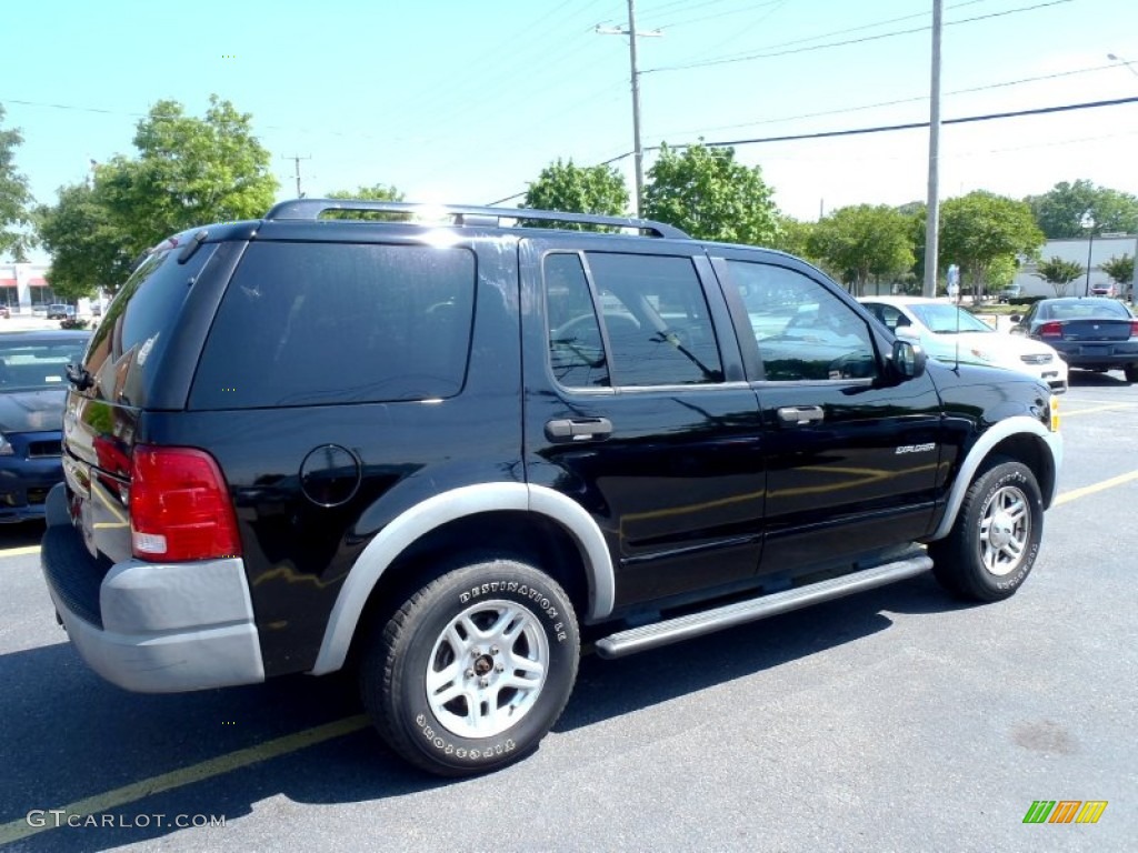 2002 Explorer XLS 4x4 - Black Clearcoat / Medium Parchment photo #6
