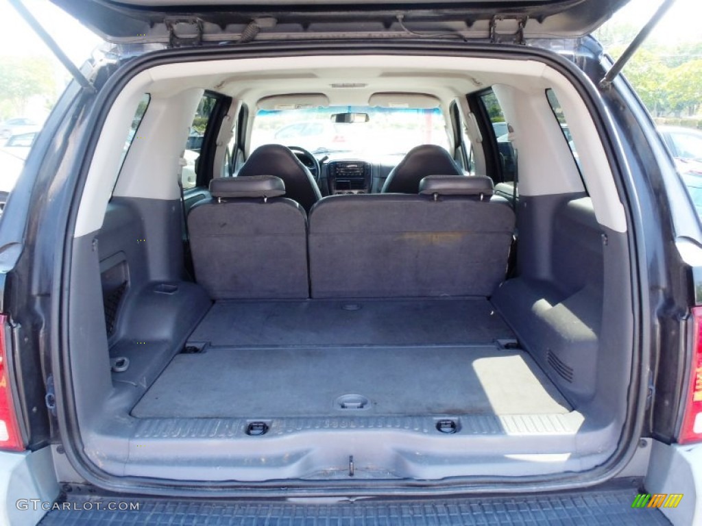 2002 Explorer XLS 4x4 - Black Clearcoat / Medium Parchment photo #10
