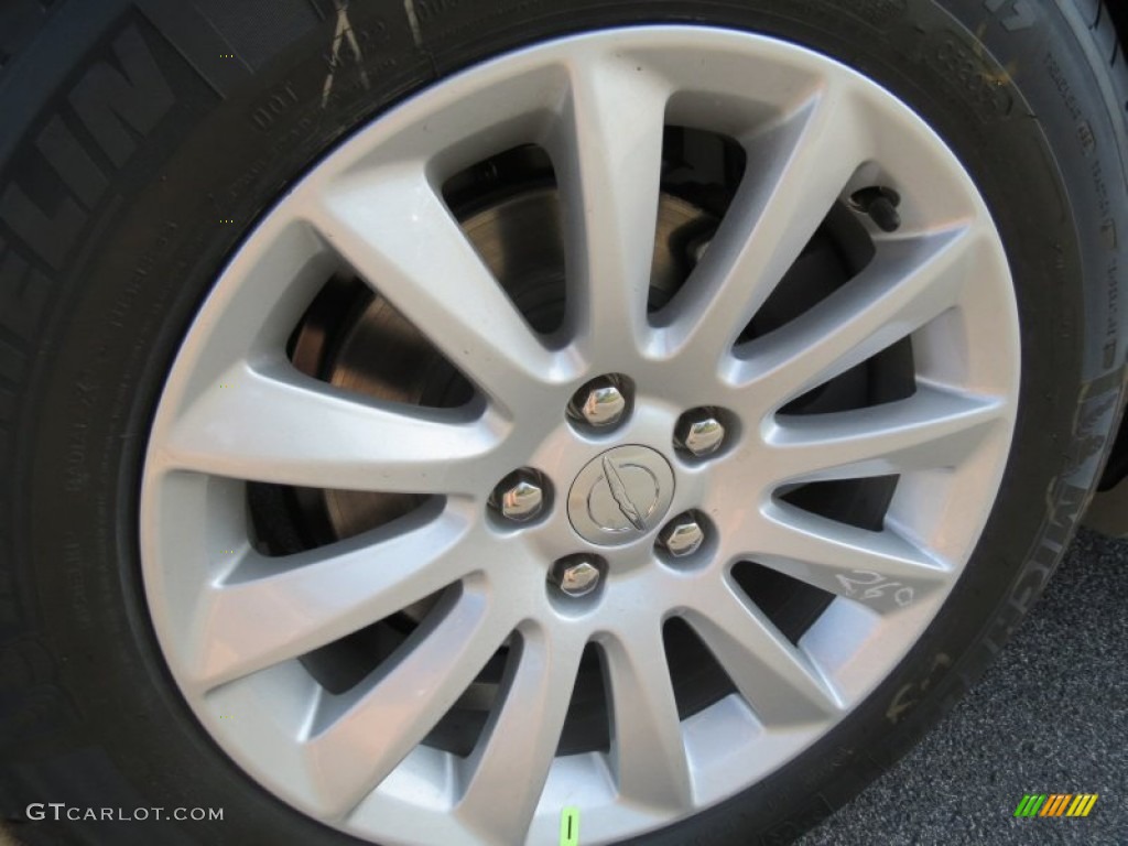 2012 Chrysler 300 Standard 300 Model Wheel Photo #64814690