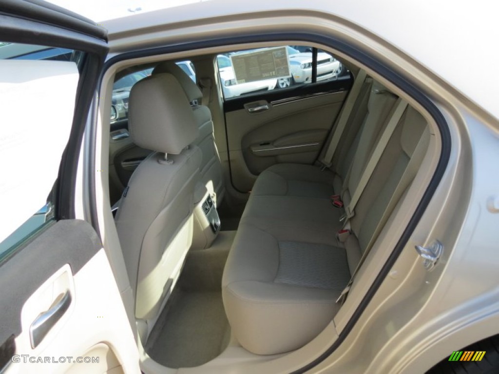 2012 Chrysler 300 Standard 300 Model Rear Seat Photo #64814702
