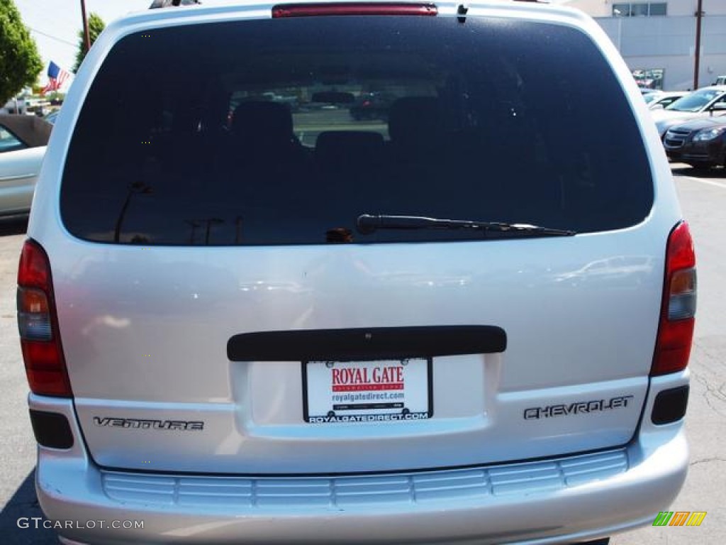 2003 Venture LS - Galaxy Silver Metallic / Medium Gray photo #6