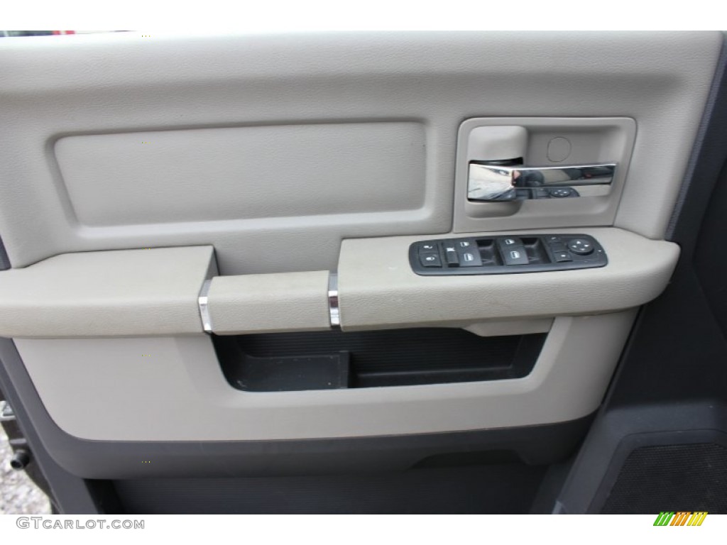 2011 Ram 1500 SLT Quad Cab 4x4 - Brilliant Black Crystal Pearl / Dark Slate Gray/Medium Graystone photo #8