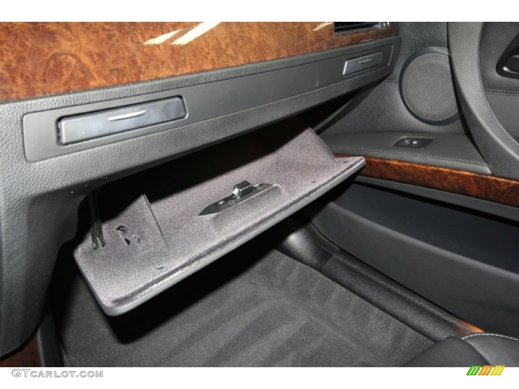 2009 3 Series 328i Sedan - Crimson Red / Black photo #19