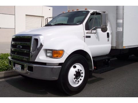 2006 Ford F650 Super Duty XLT Regular Cab Moving Truck Data, Info and Specs