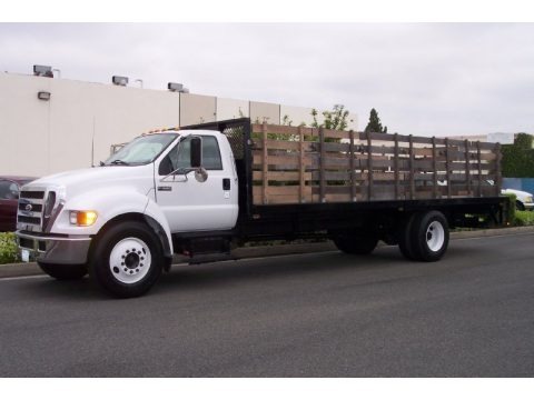 2006 Ford F650 Super Duty XLT Regular Cab Stake Truck Data, Info and Specs