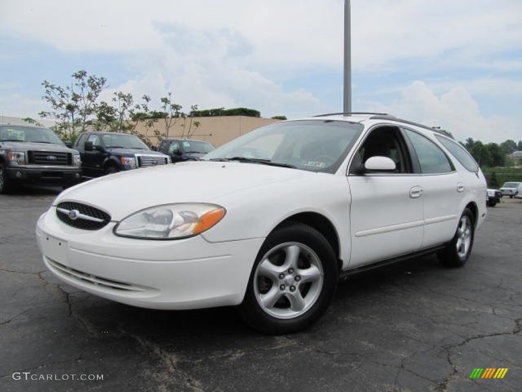 Vibrant White 2001 Ford Taurus SE Wagon Exterior Photo #64830490