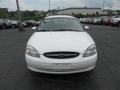 Vibrant White - Taurus SE Wagon Photo No. 6