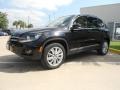 Deep Black Metallic - Tiguan SE Photo No. 3