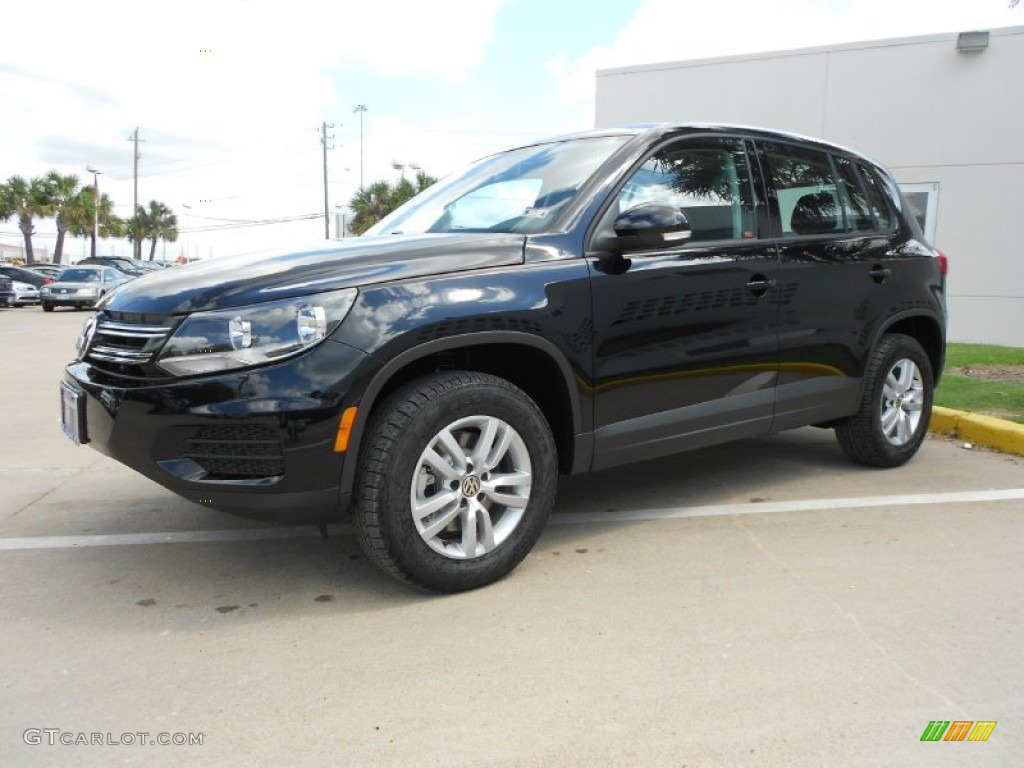 2012 Tiguan S - Deep Black Metallic / Black photo #3