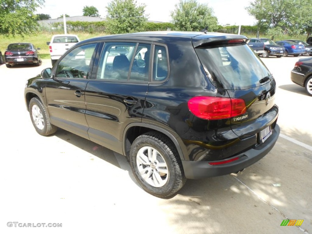 2012 Tiguan S - Deep Black Metallic / Black photo #5