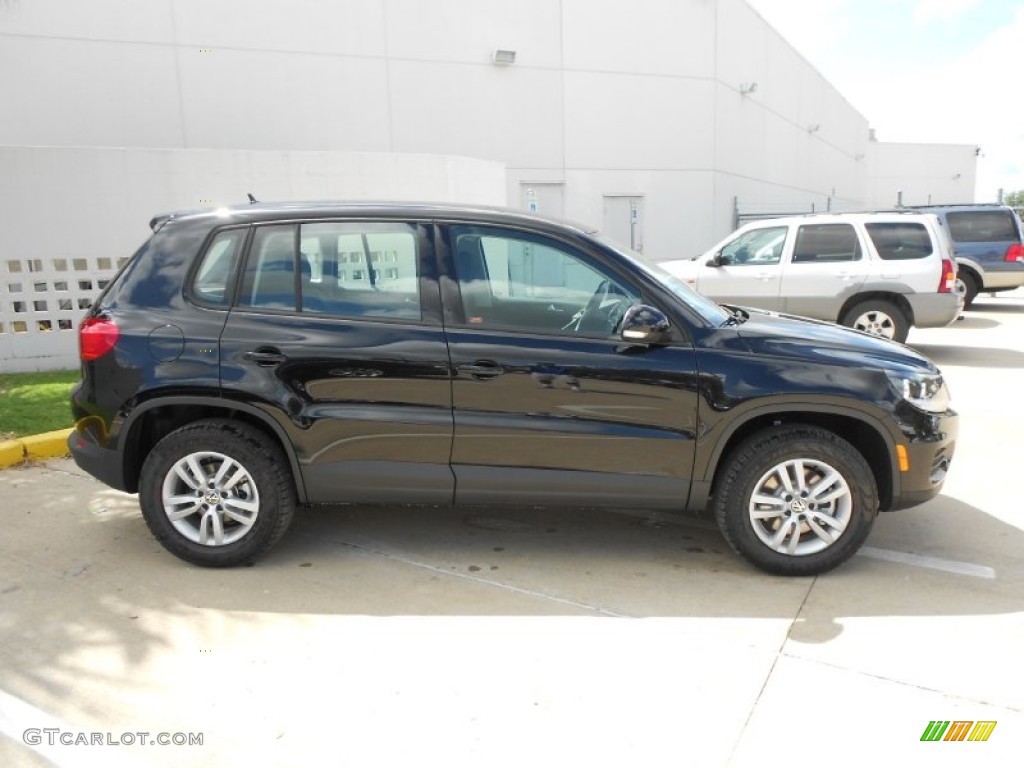 2012 Tiguan S - Deep Black Metallic / Black photo #8