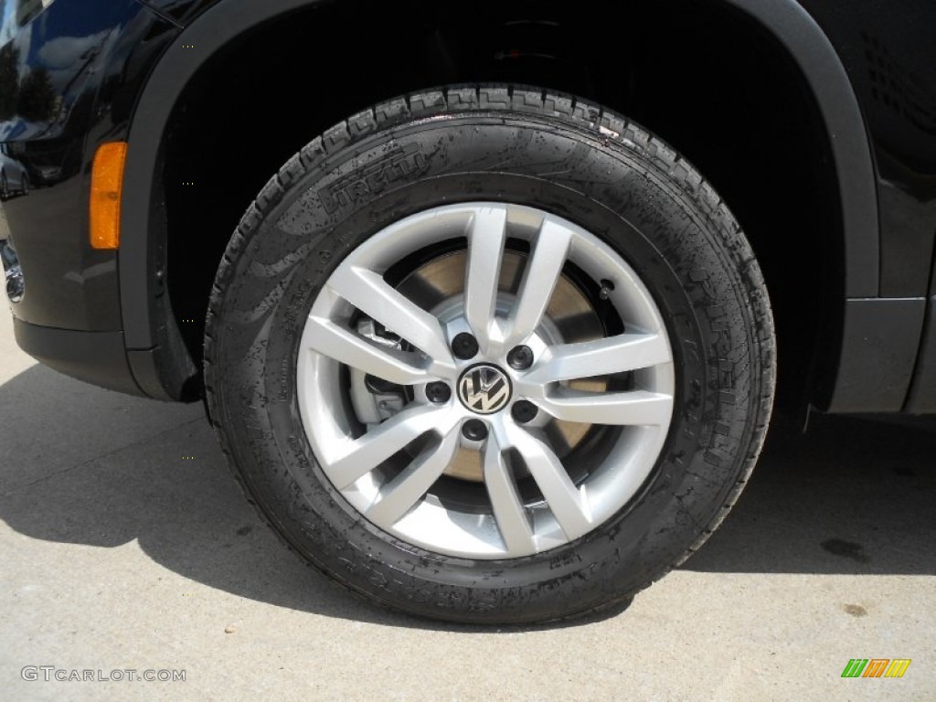 2012 Tiguan S - Deep Black Metallic / Black photo #9