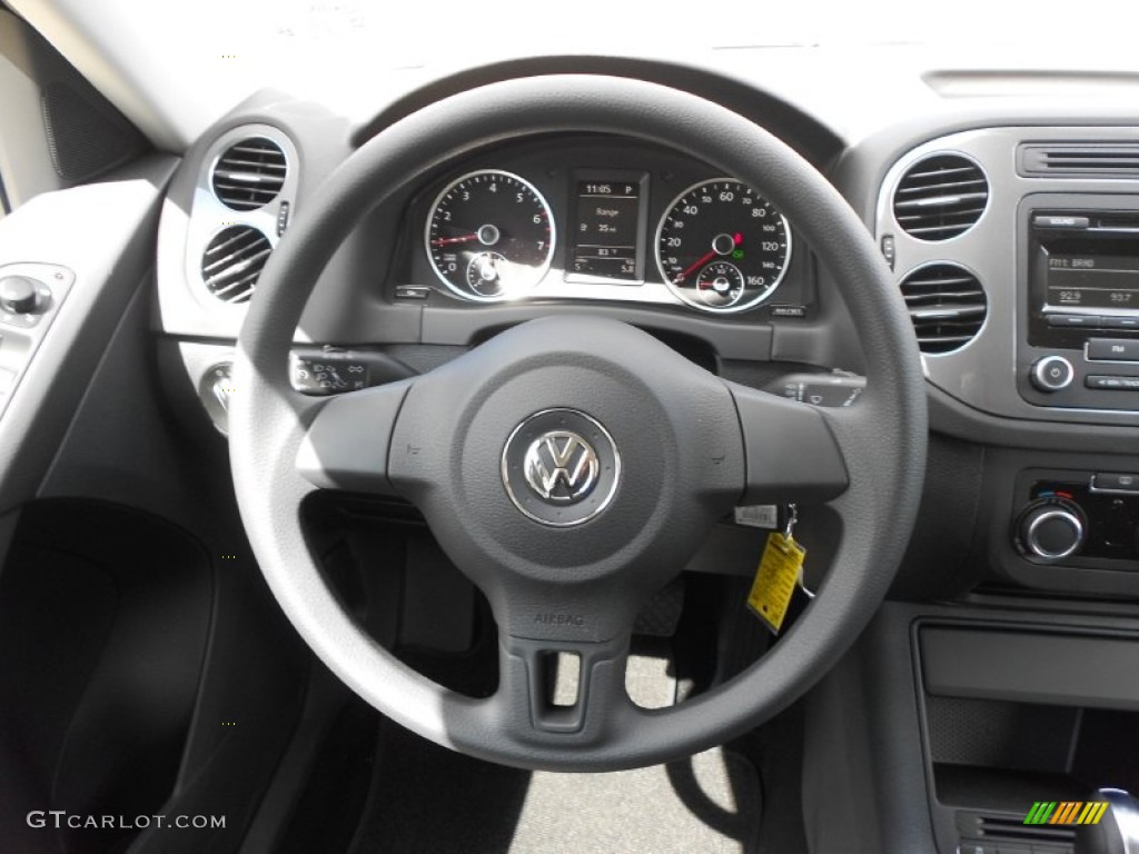 2012 Tiguan S - Deep Black Metallic / Black photo #16