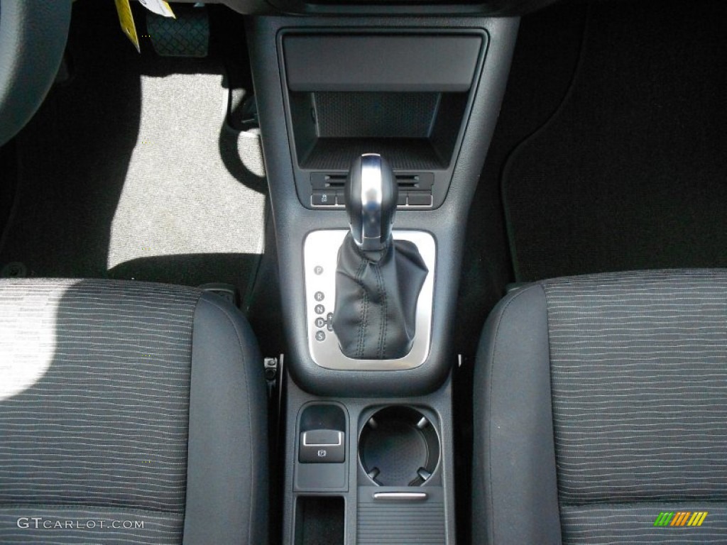 2012 Tiguan S - Deep Black Metallic / Black photo #18