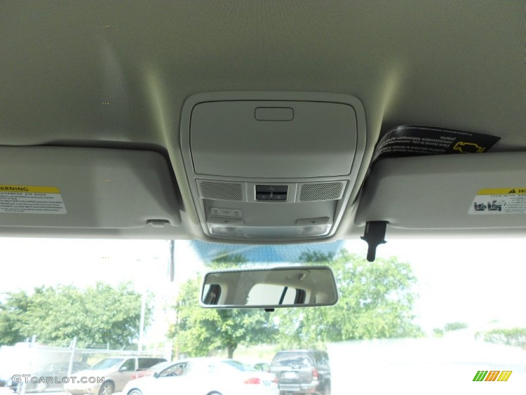 2012 Tiguan S - Deep Black Metallic / Black photo #19