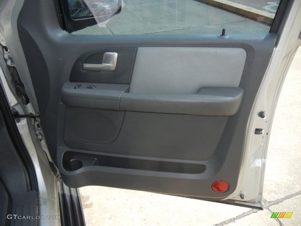 2003 Expedition XLT - Silver Birch Metallic / Flint Grey photo #7