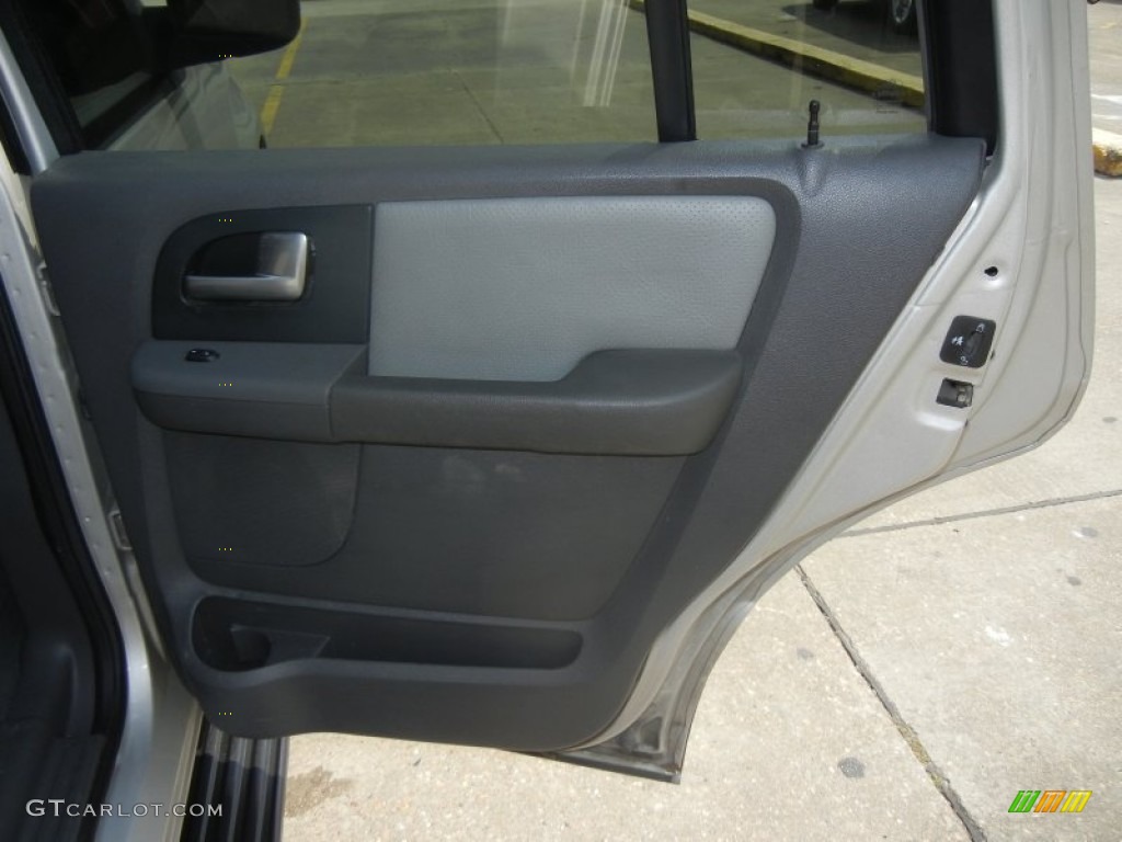 2003 Expedition XLT - Silver Birch Metallic / Flint Grey photo #11