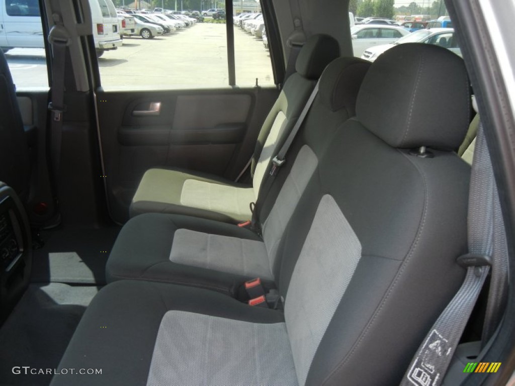 2003 Expedition XLT - Silver Birch Metallic / Flint Grey photo #12
