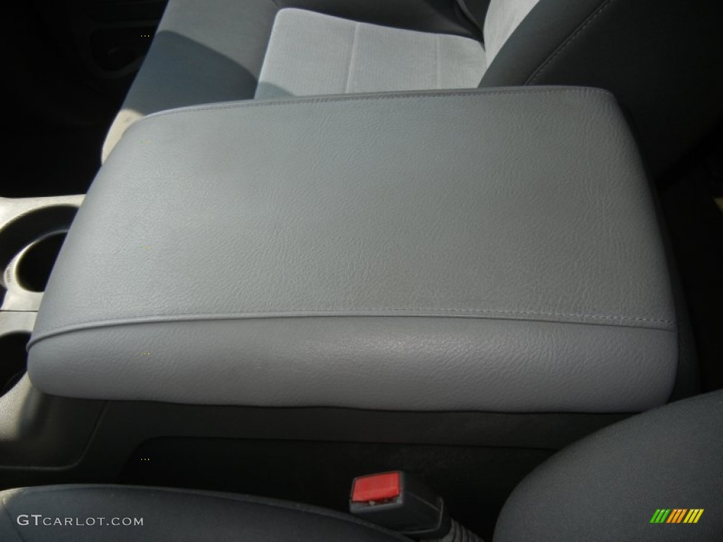 2003 Expedition XLT - Silver Birch Metallic / Flint Grey photo #24