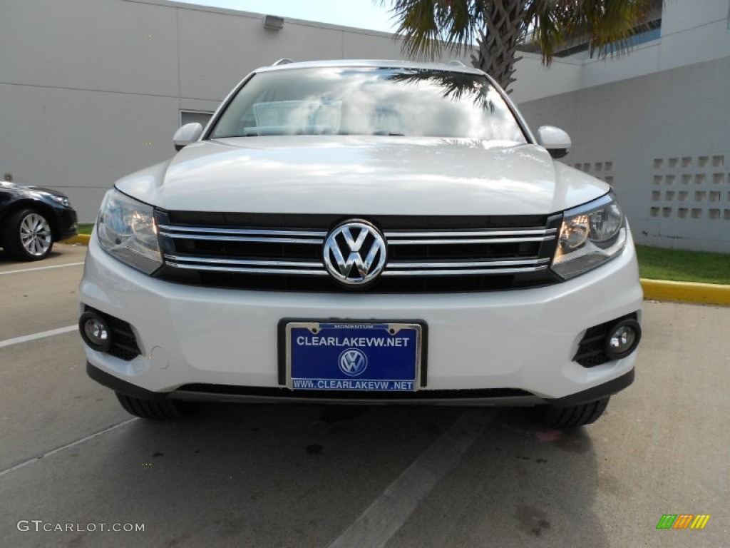 2012 Tiguan SE - Candy White / Beige photo #2