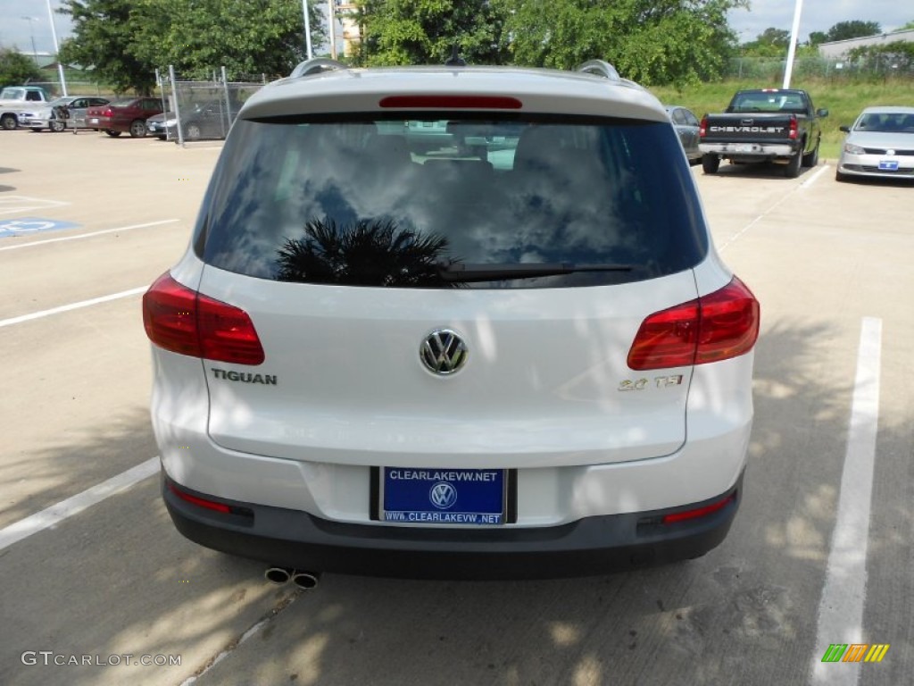 2012 Tiguan SE - Candy White / Beige photo #6