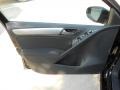 Black - Golf 4 Door TDI Photo No. 9