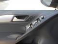 Black - Golf 4 Door TDI Photo No. 20