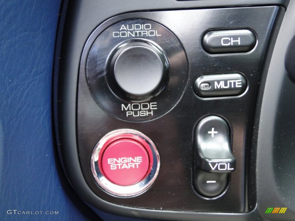 2004 Honda S2000 Roadster Controls Photo #64838344