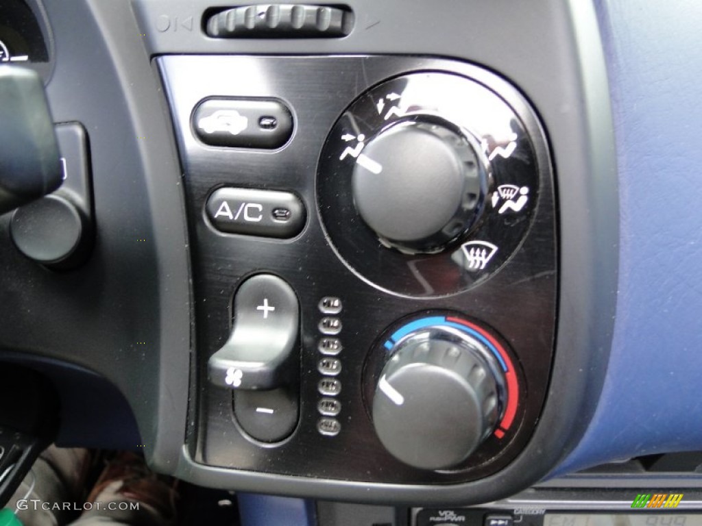 2004 Honda S2000 Roadster Controls Photo #64838353