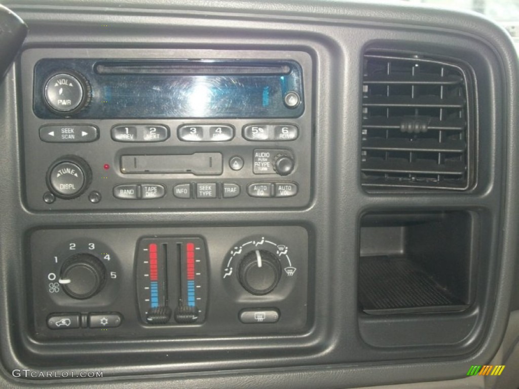 2004 Tahoe LS 4x4 - Summit White / Gray/Dark Charcoal photo #14