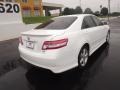 Super White - Camry SE Photo No. 7