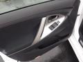 Super White - Camry SE Photo No. 12