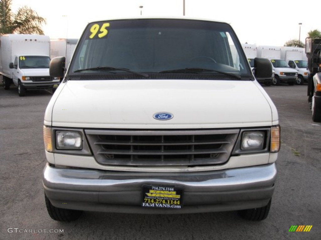 1995 E Series Van E250 XL Cargo Van - White / Grey photo #2