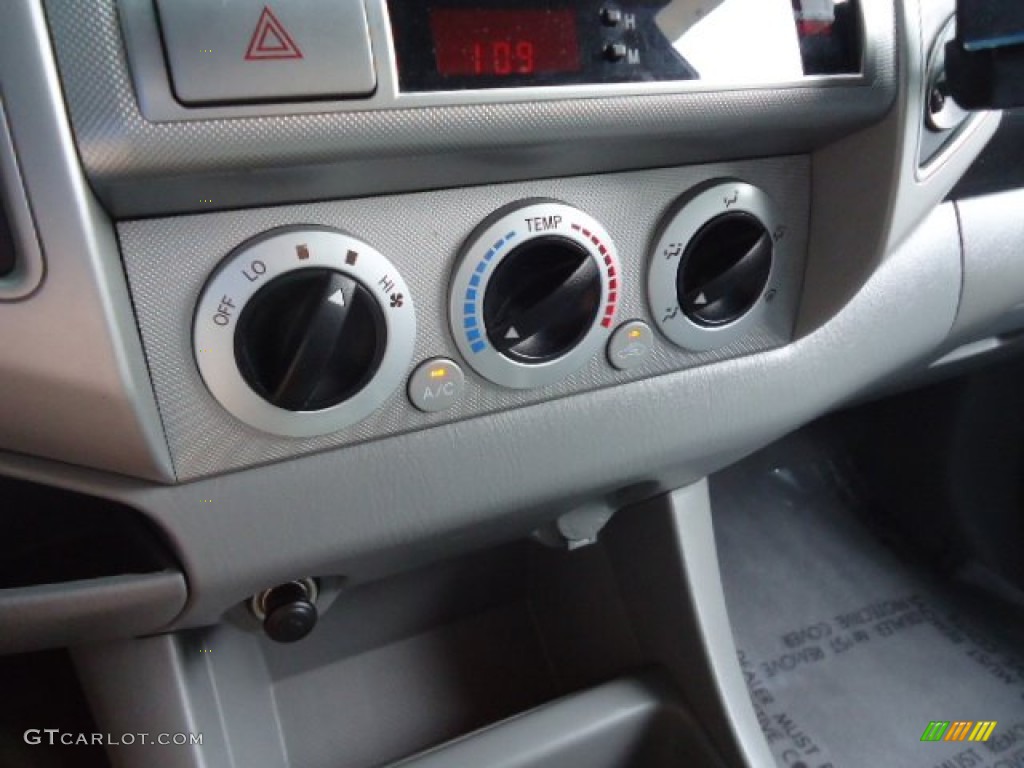 2006 Tacoma V6 TRD Double Cab 4x4 - Desert Sand Mica / Graphite Gray photo #19