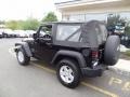 Black - Wrangler X 4x4 Photo No. 4