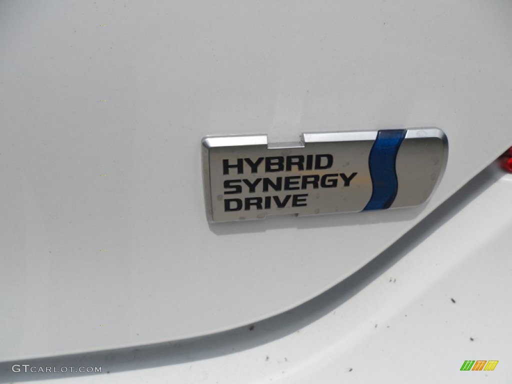 2012 Camry Hybrid XLE - Super White / Light Gray photo #18