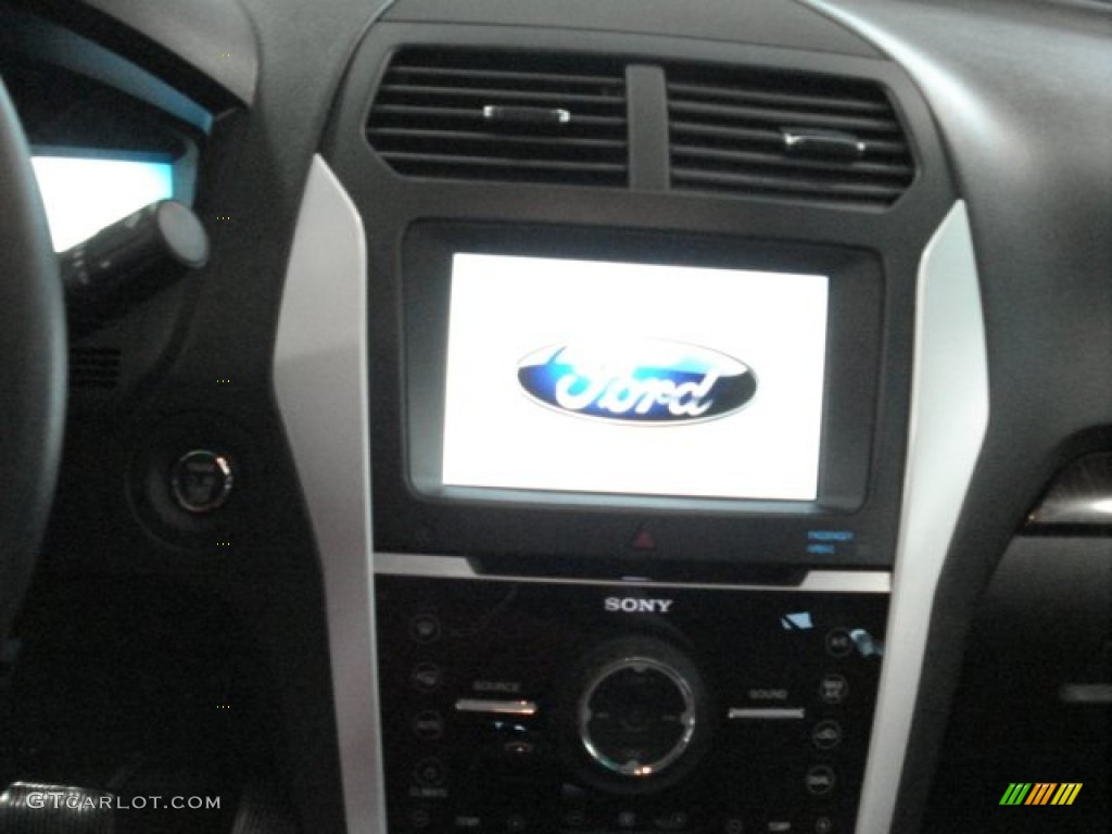 2013 Explorer Limited 4WD - Deep Impact Blue Metallic / Charcoal Black photo #15