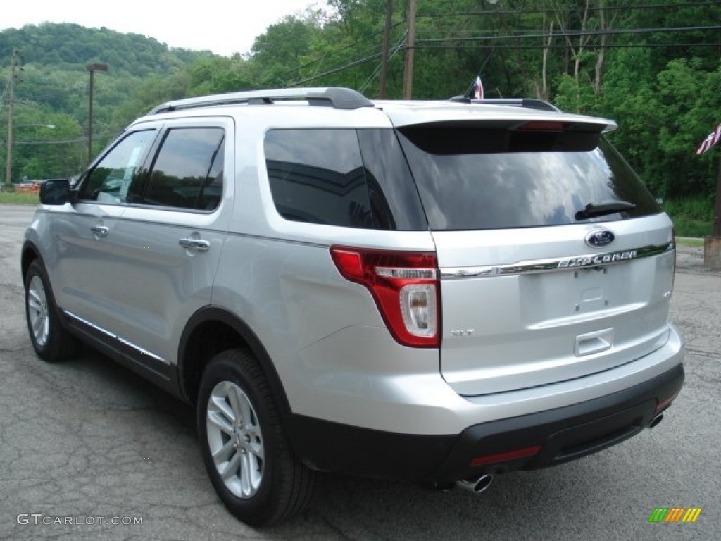 2013 Explorer XLT 4WD - Ingot Silver Metallic / Charcoal Black photo #6