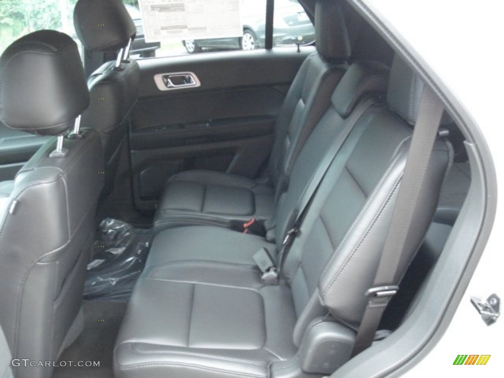 2013 Explorer XLT 4WD - Ingot Silver Metallic / Charcoal Black photo #13