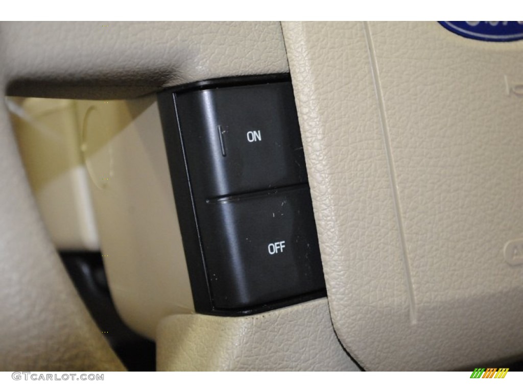 2005 F150 XLT SuperCrew 4x4 - Dark Toreador Red Metallic / Tan photo #82