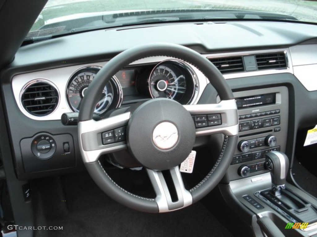 2013 Ford Mustang V6 Premium Convertible Saddle Steering Wheel Photo #64863713