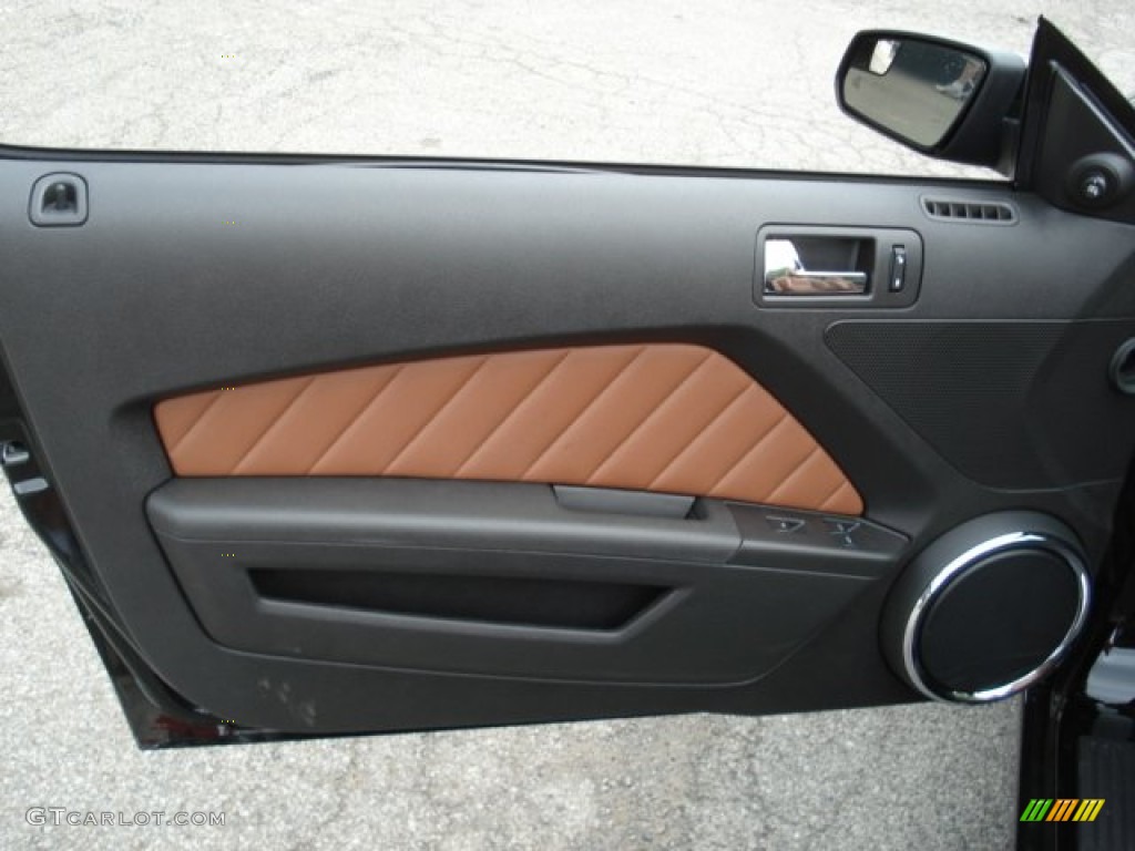 2013 Ford Mustang V6 Premium Convertible Saddle Door Panel Photo #64863722