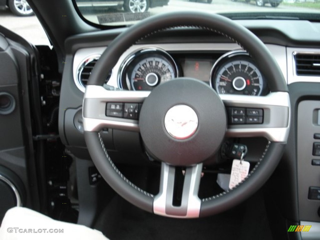 2013 Ford Mustang V6 Premium Convertible Saddle Steering Wheel Photo #64863746